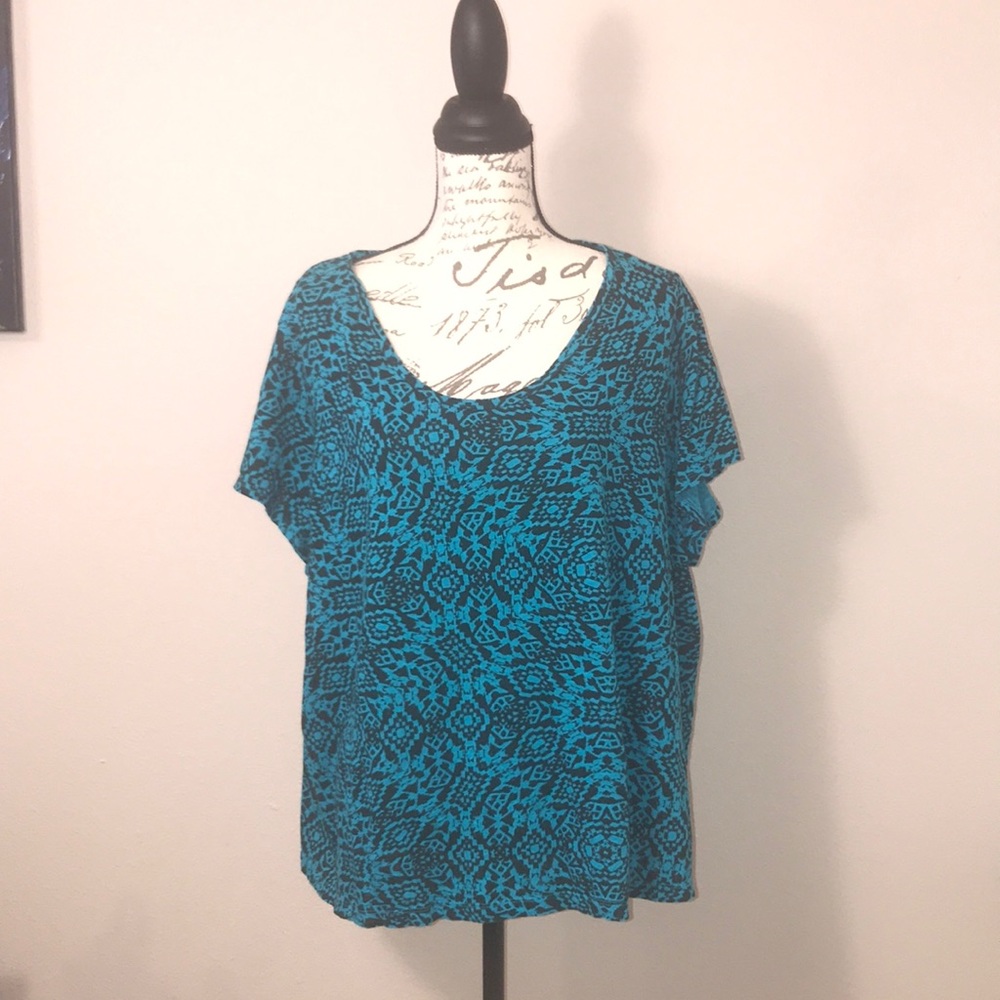 New Directions aqua/black short sleeve t-shirt